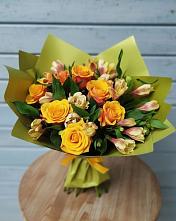 Букет цветов из:  Альстромерии и Розы в Усть-Ордынске