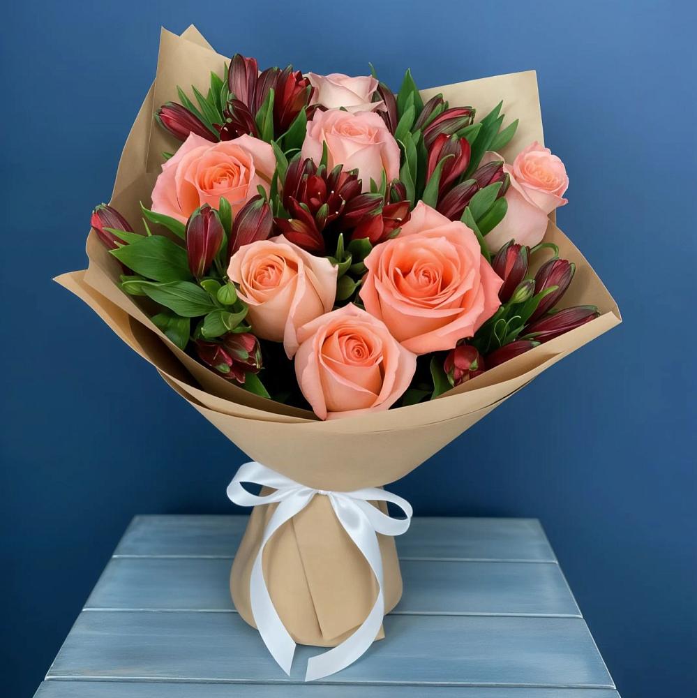 Букет цветов из: Розы и Альстромерии в Усть-Ордынске