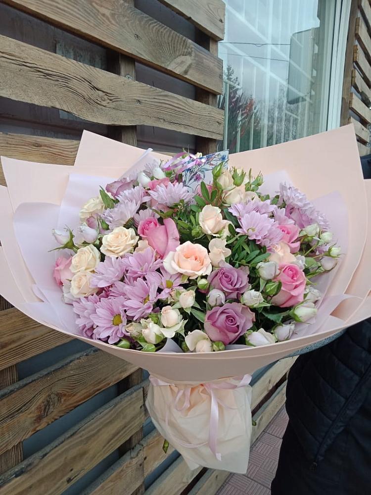 Букет цветов из: Розы и Хризантемы в Усть-Ордынске