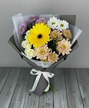 Букет цветов из:  Розы, Герберы и Хризантемы в Усть-Ордынске