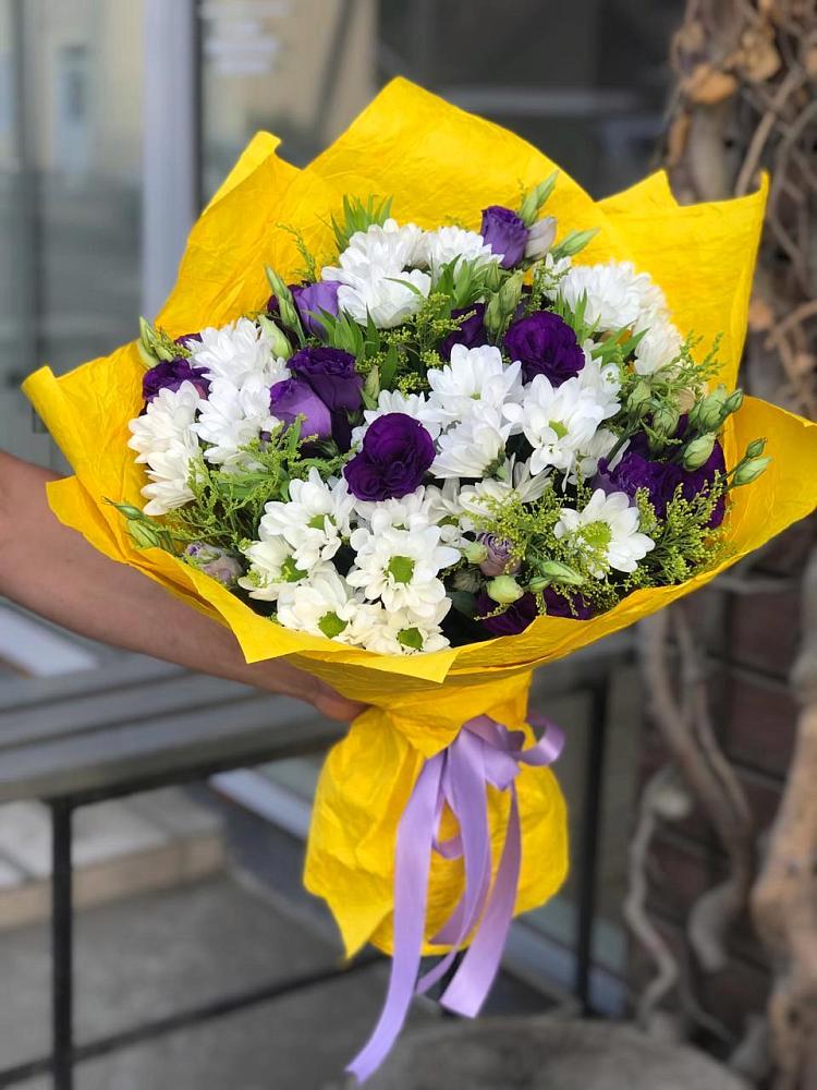 Букет цветов из: Ирисы, Хризантемы и Ромашки в Усть-Ордынске