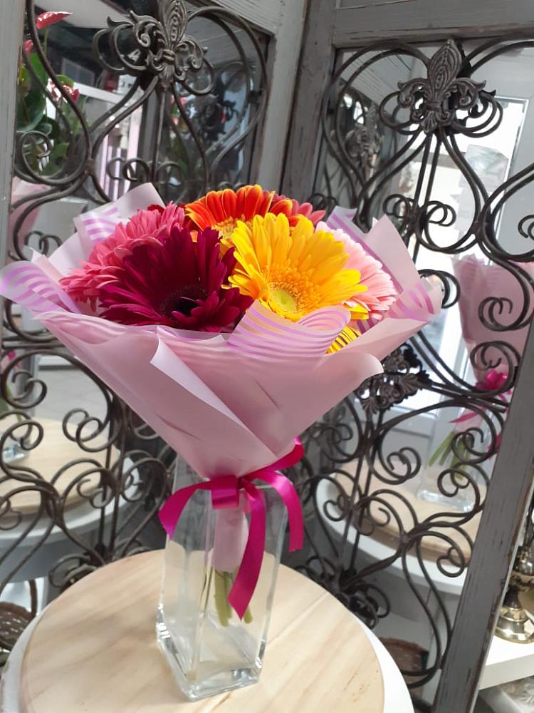 Букет цветов из: Герберы в Усть-Ордынске