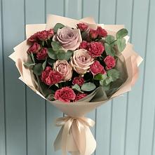 Букет цветов из:  Гвоздики и Розы в Усть-Ордынске